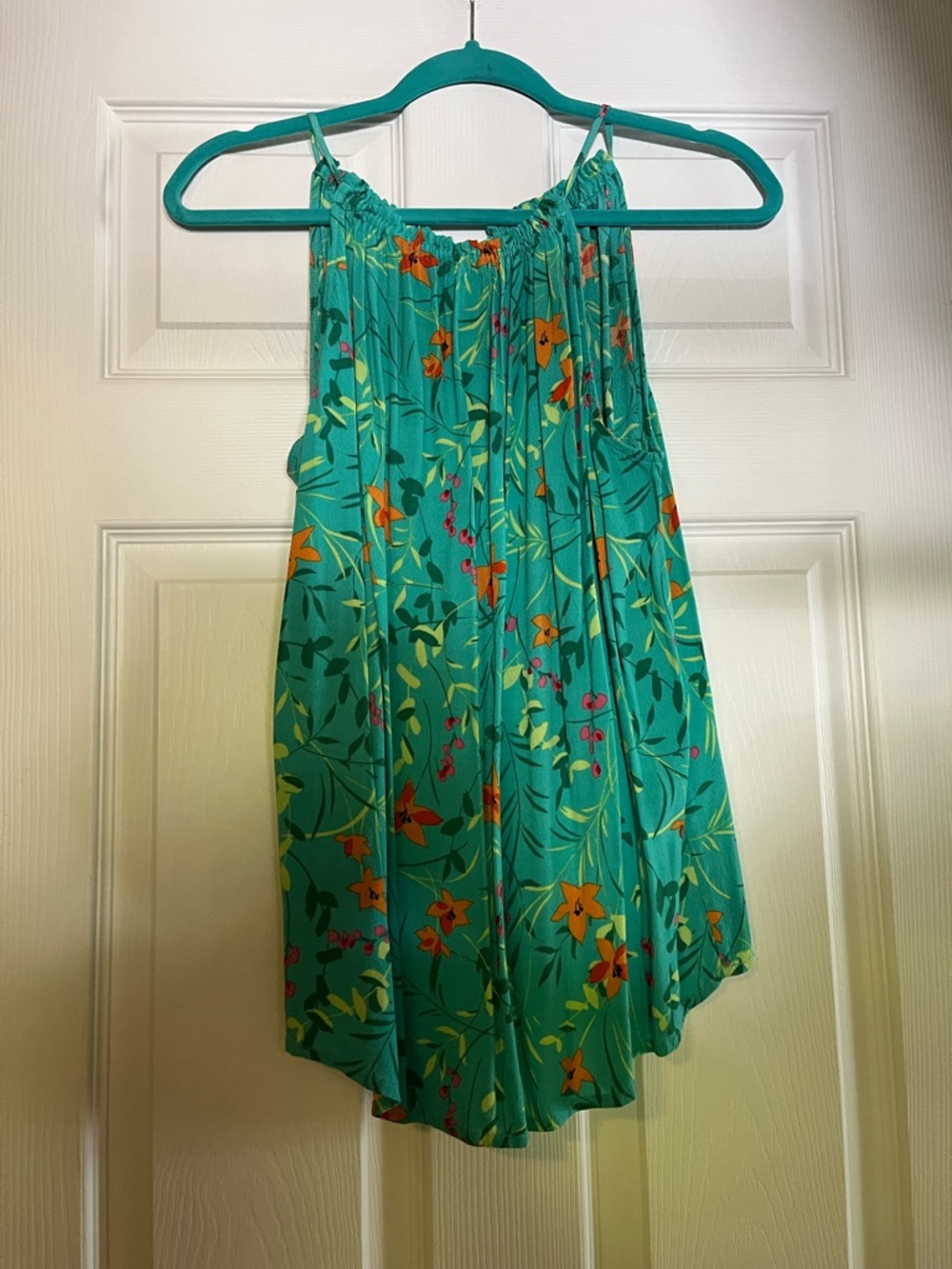 Like new Teal Floral top